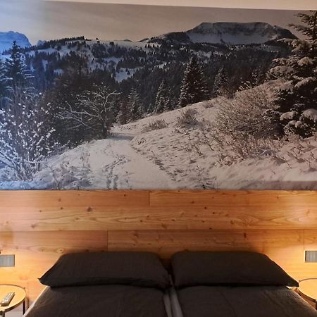 Il Nido Del Peller Apartment Cles Luaran gambar